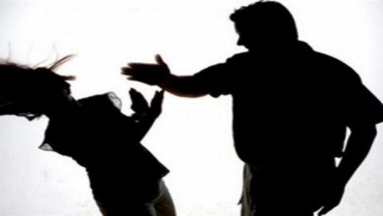 Λάρισα: Τη χτύπησε και στη συνέχεια την έσυρε με το αυτοκίνητο στο οδόστρωμα, τραυματίζοντάς τη