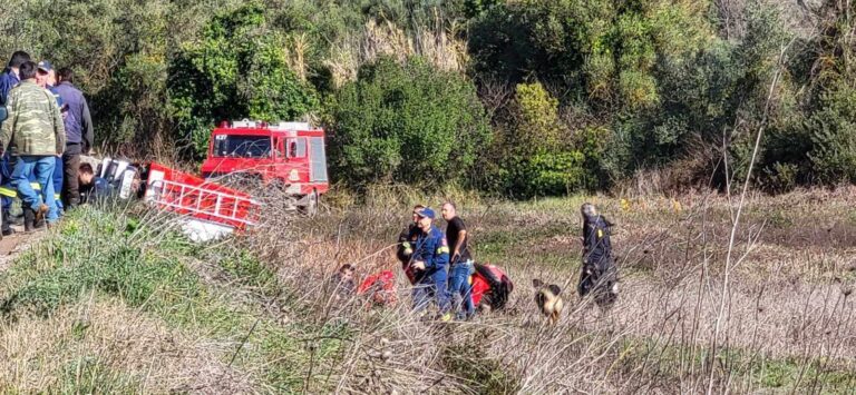 Ηλεία: Πυροσβέστης τραυματίστηκε ελαφρά όταν ανατράπηκε όχημα που συμμετέχει στις έρευνες για τον αγνοούμενο