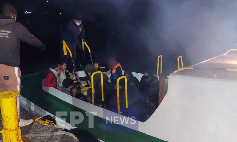 Ηράκλειο: 42 παράτυπους μετανάστες αποβίβασε σκάφος στους Καλούς Λιμένες
