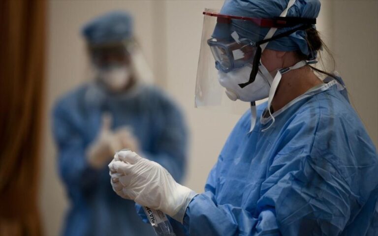 ΕΟΔΥ: 73 θάνατοι από covid, 69 διασωληνωμένοι, 19 νέα σοβαρά κρούσματα γρίπης και 8 θάνατοι