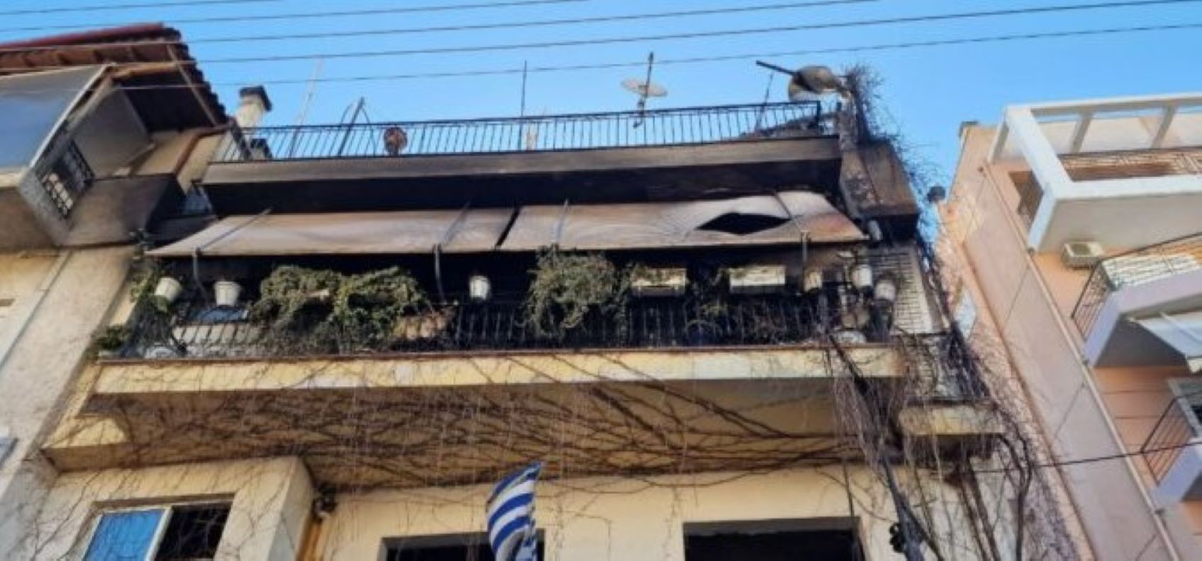 Βόλος: Φωτιά σε διαμέρισμα έκαψε κουζίνα και σαλόνι