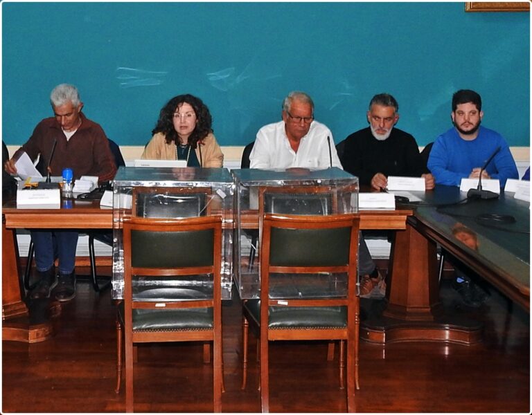 Εκλέχτηκε το προεδρείο και η δημοτική επιτροπή του Δήμου Δυτικής Σάμου Εκλέχτηκε το προεδρείο και η δημοτική επιτροπή του Δήμου Δυτικής Σάμου