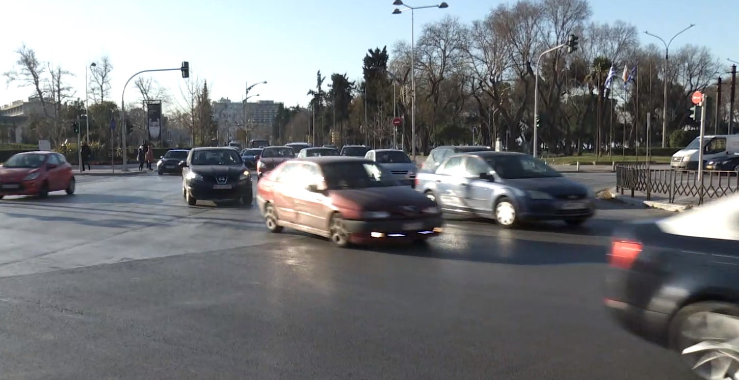 Θεσσαλονίκη: Οι αέριοι ρύποι «χτυπούν κόκκινο» τις ώρες κυκλοφοριακής αιχμής