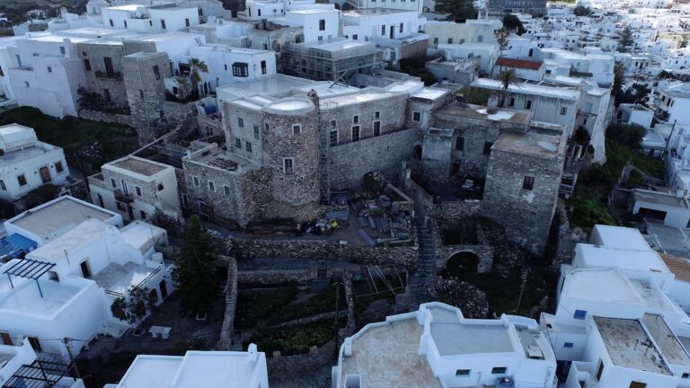 Το Υπ. Πολιτισμού ιδρύει Κέντρο Μελέτης Κυκλαδικού Πολιτισμού – Τι περιλαμβάνει