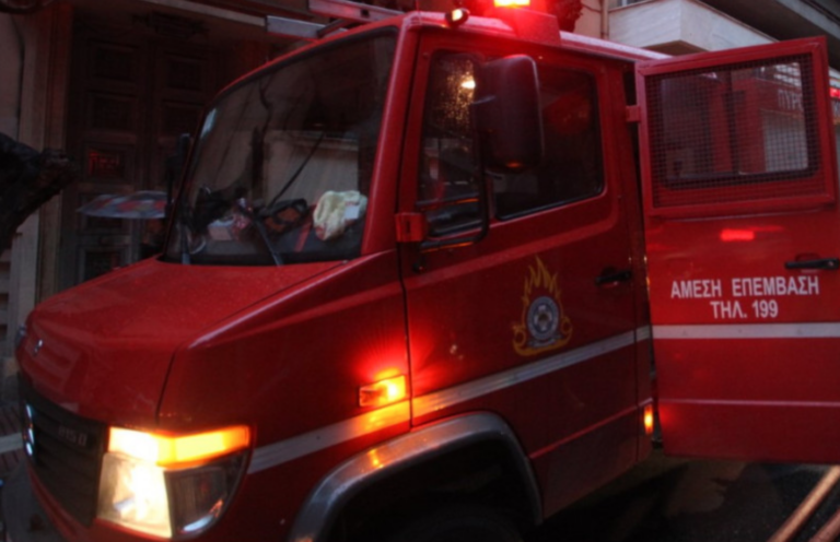 Ημαθία: Φωτιά σε αγροτική αποθήκη στη Νάουσα