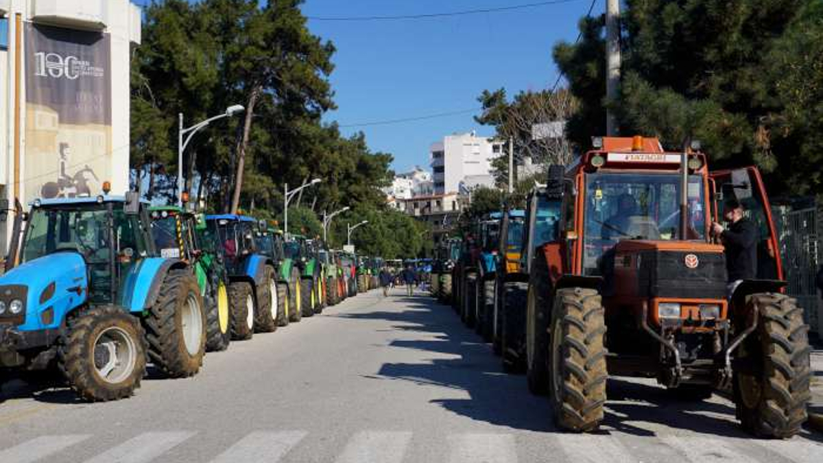 Διαμαρτυρία σήμερα στις 12 το μεσημέρι αγροτών στην πλατεία Κομοτηνής Διαμαρτυρία σήμερα στις 12 το μεσημέρι αγροτών στην πλατεία Κομοτηνής