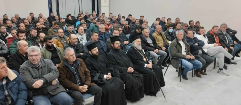 Ετοιμάζουν μπλόκα οι αγρότες της Θεσσαλίας
