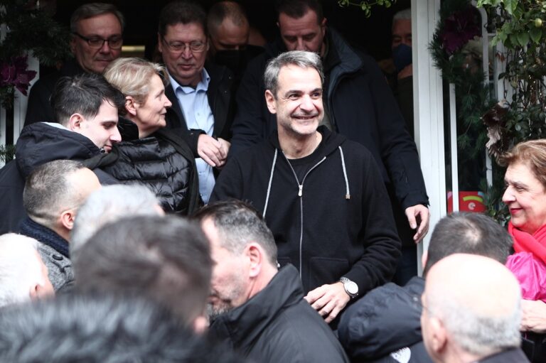 Στο Γαλάτσι ο πρωθυπουργός:  Θα τα βάλουμε με το «τέρας» της ακρίβειας – Θα στηρίζουμε τα εισοδήματα των πολιτών