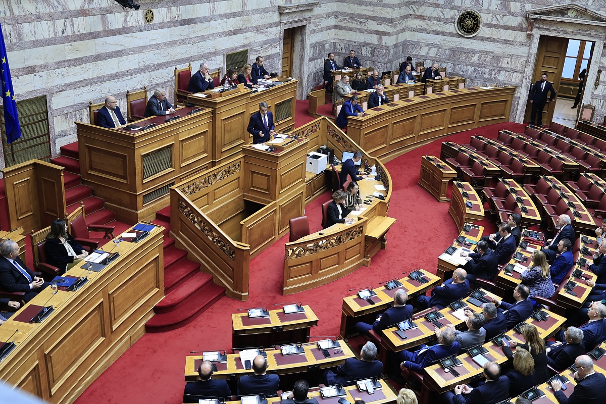 Η στρατηγική των κομμάτων για τις ευρωεκλογές:  – Ανεβαίνει το πολιτικό θερμόμετρο