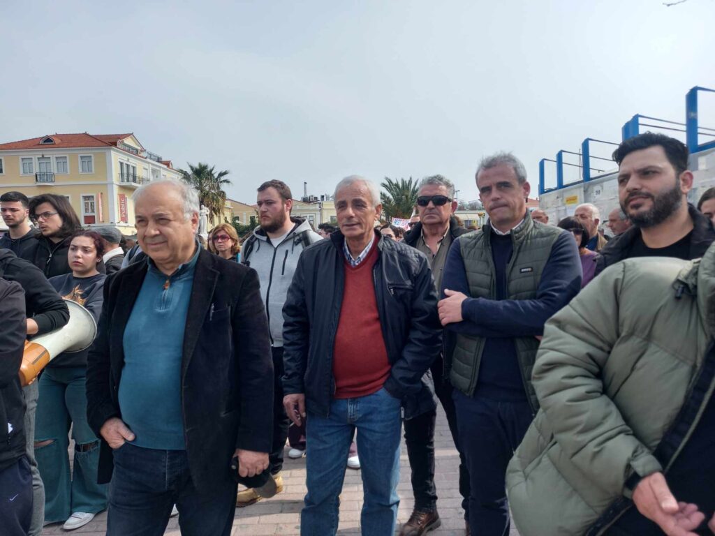 Μυτιλήνη: Μεγαλειώδης συγκέντρωση και πορεία για την τραγωδία των Τεμπών