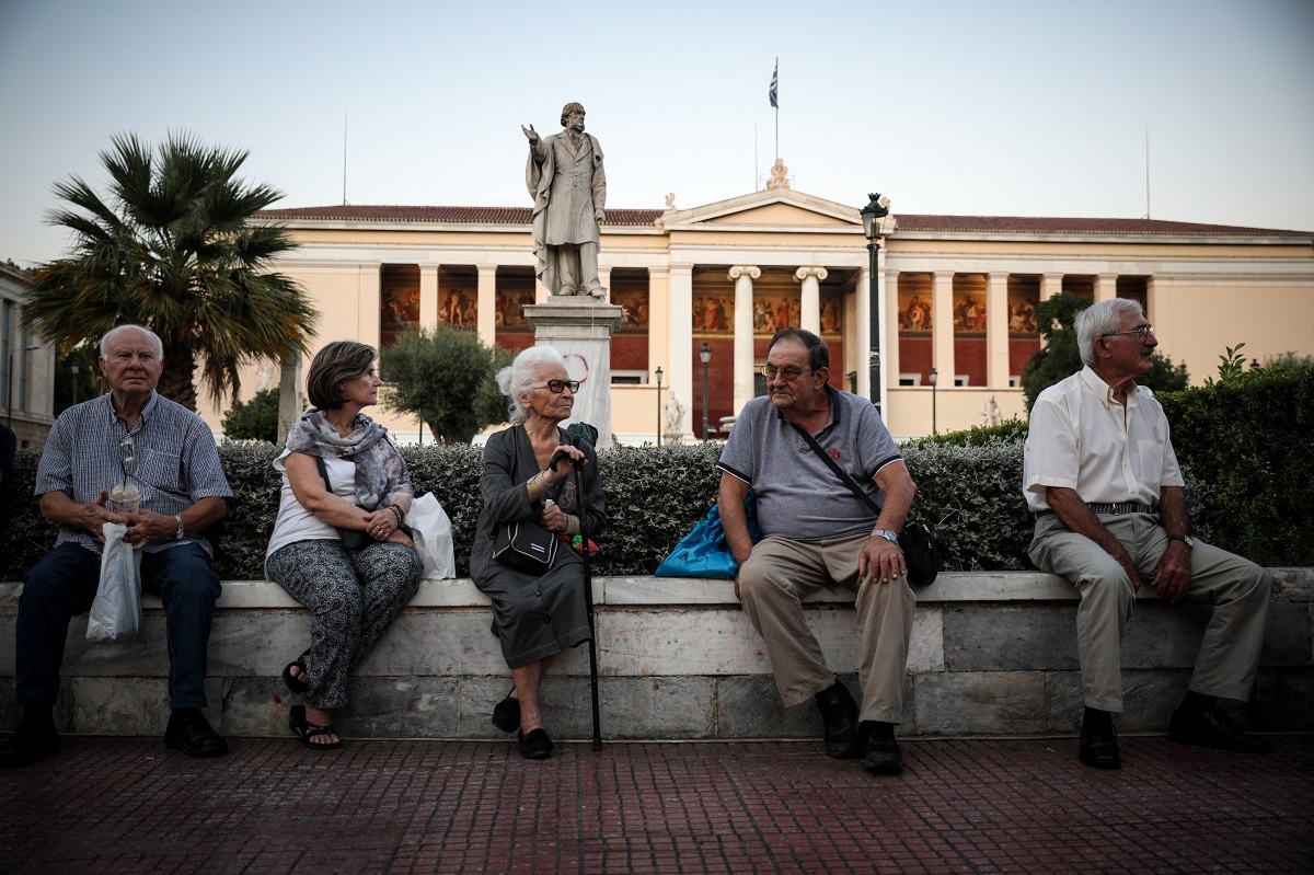 Ανοίγει η πλατφόρμα για τους συνταξιούχους που εργάζονται – Δεν θα περικόπτεται η σύνταξη, ποινές σε όσους παραλείψουν να κάνουν δήλωση