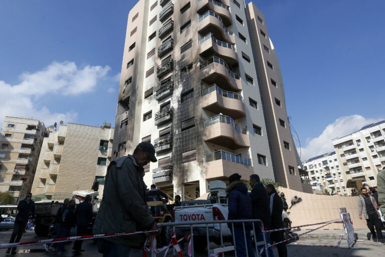 Συρία: Ισραηλινή επίθεση με πυραύλους σε συνοικία της Δαμασκού – Δύο νεκροί