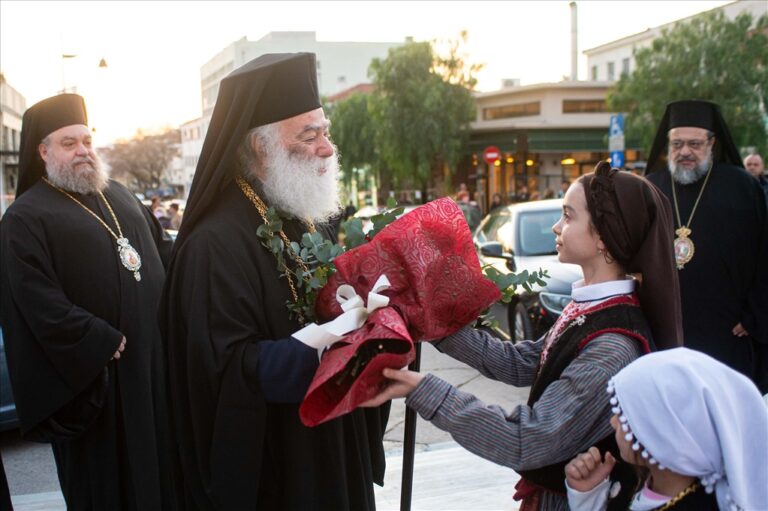 Η Καλαμάτα υποδέχθηκε τον Πατριάρχη Αλεξανδρείας Θεόδωρο – Πατριαρχικός Εσπερινός για την «Παναγία Υπαπαντή»