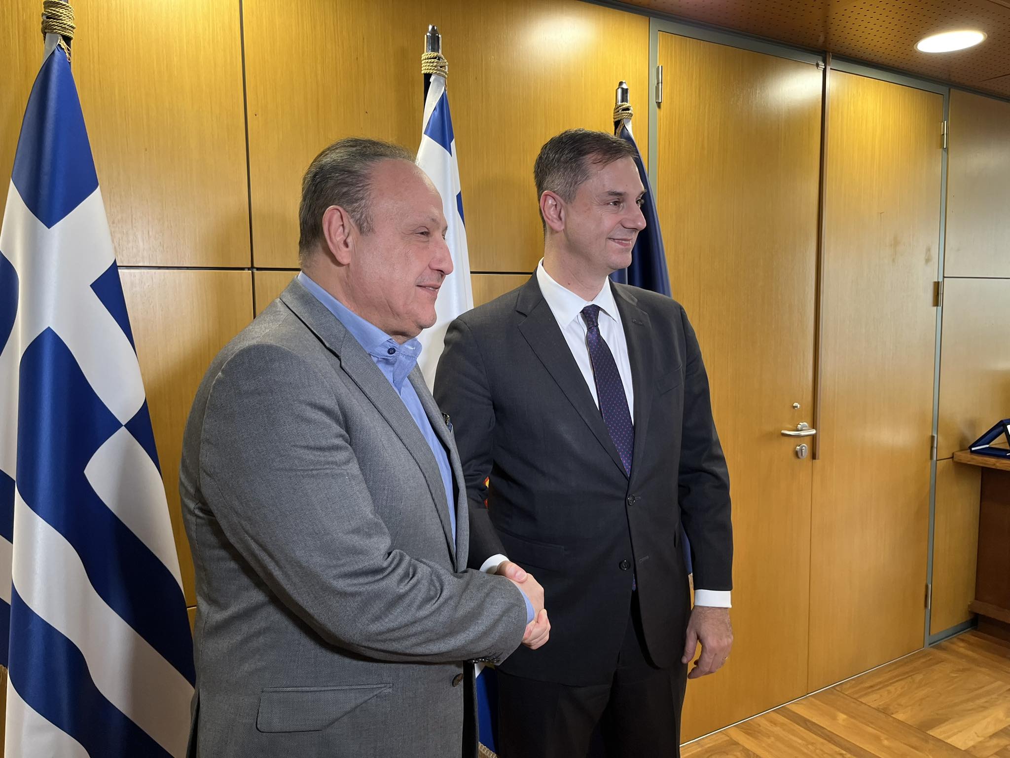 Συνάντηση του δημάρχου Θεσσαλονίκης Στέλιου Αγγελούδη με τον υφυπουργό Οικονομικών Χάρη Θεοχάρη