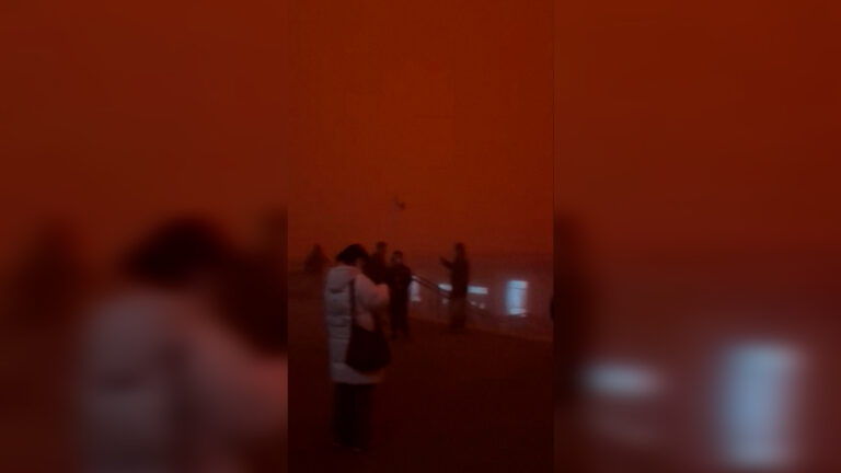 Σφοδρές αμμοθύελλες σαρώνουν πόλεις στην Κίνα (video)