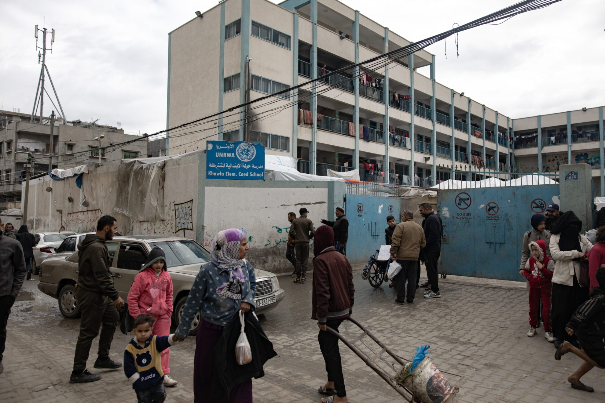 Internally displaced Palestinians at UNRWA school in southern Gaza