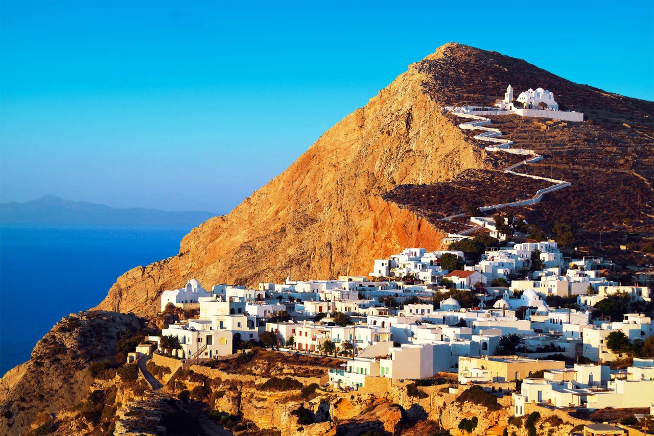 Ημερίδα για την ανεξέλεγκτη δόμηση και την τουριστική ανάπτυξη στην Φολέγανδρο