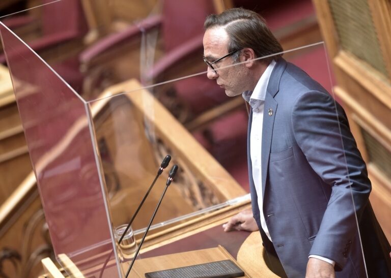 «ΚΟΣΜΟΣ» το όνομα του πολιτικού φορέα που ίδρυσε ο Πέτρος Κόκκαλης