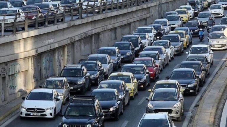 Τέλη κυκλοφορίας: Σε 3 ημέρες εκπνέει η προθεσμία – Αναλυτικά το πώς γίνεται η πληρωμή