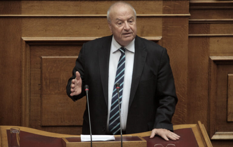 Πέθανε ο πρώην υπουργός του ΠΑΣΟΚ Λεωνίδας Γρηγοράκος