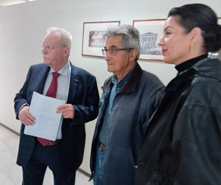 Τρίκαλα: Αναστολή εκτέλεσης έξωσης 4μελούς οικογένειας σε υπόθεση πλειστηριασμού ακινήτου