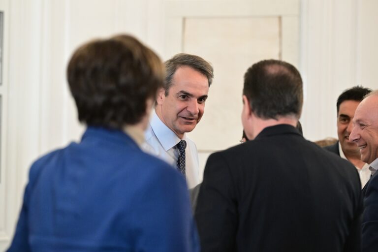 Κυβερνητικές πηγές: Σε ήπιο και καλό κλίμα κατανόησης η συνάντηση με τους αγρότες