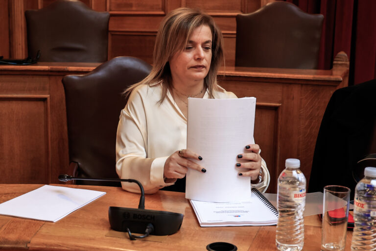 Εξεταστική για Τέμπη – Αλ. Ρογκάκου: Κοινοποιήσαμε το πόρισμα της ΕΑΔ στον κ. Καραμανλή