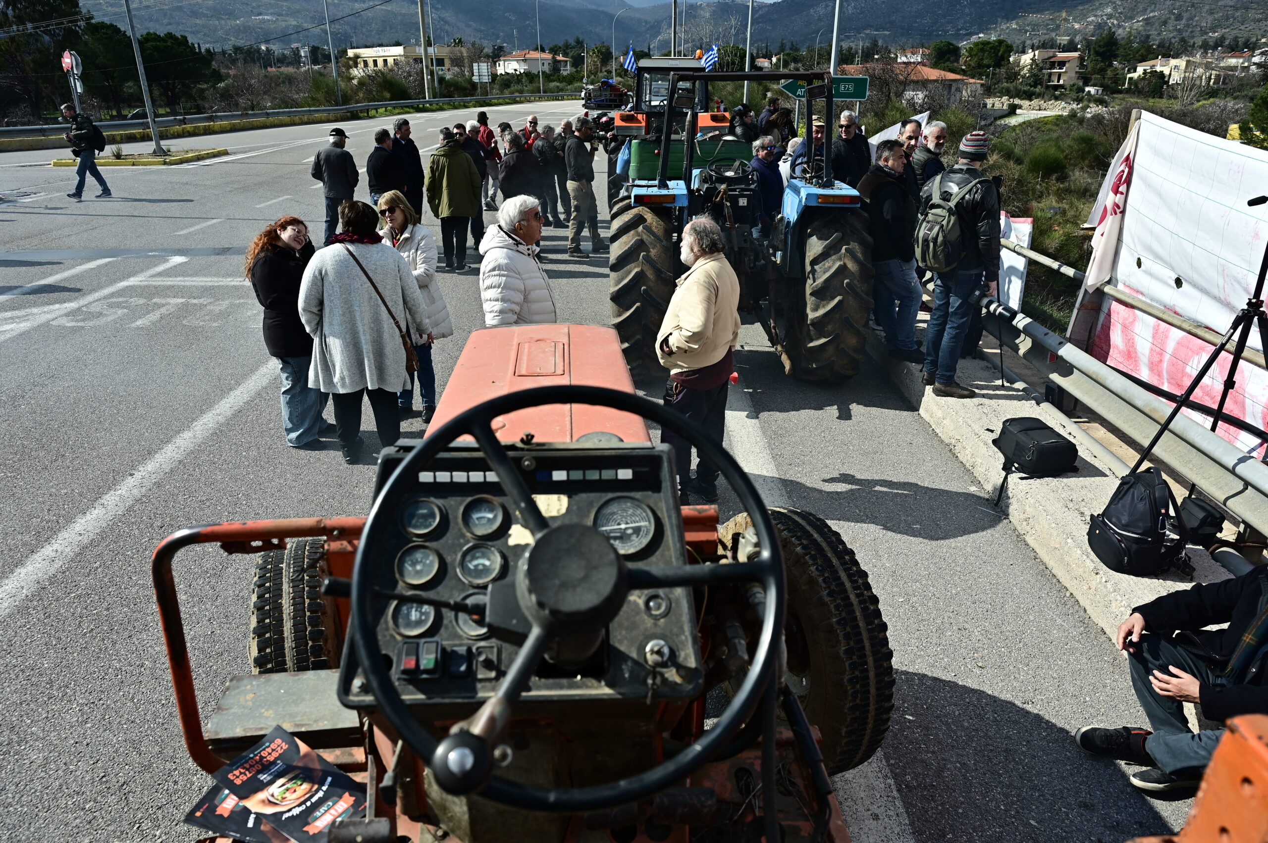 [367411] ΕΙΣΟΔΟΣ ΤΟΥ ΚΟΝΒΟΪ ΤΩΝ ΑΓΡΟΤΩΝ ΜΕ ΤΡΑΚΤΕΡ ΣΤΗΝ ΑΘΗΝΑ(ΜΙΧΑΛΗΣ ΚΑΡΑΓΙΑΝΝΗΣ/EUROKINISSI)