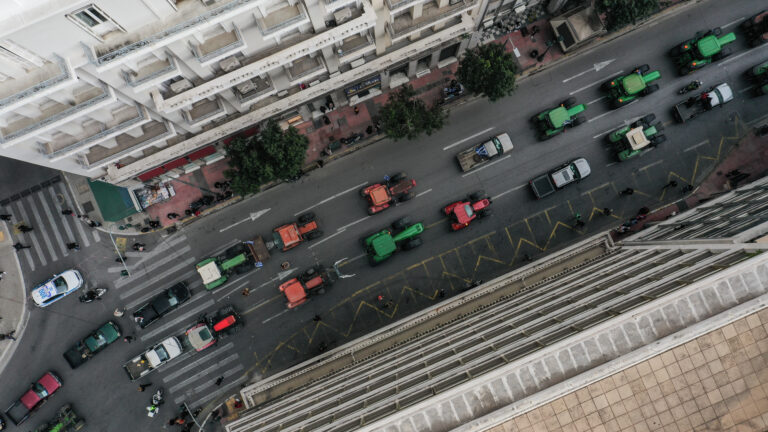 ΕΛ. ΑΣ: Στην κυκλοφορία έχουν δοθεί όλοι οι δρόμοι -Ολοκλήρωση των αγροτικών κινητοποιήσεων στο κέντρο της Αθήνας