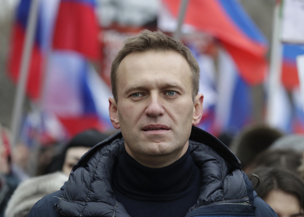 Αλεξέι Ναβάλνι: Ποιος ήταν ο σκληρός αντίπαλος του Πούτιν – Η άνοδος, η δηλητηρίαση και τα βραβεία