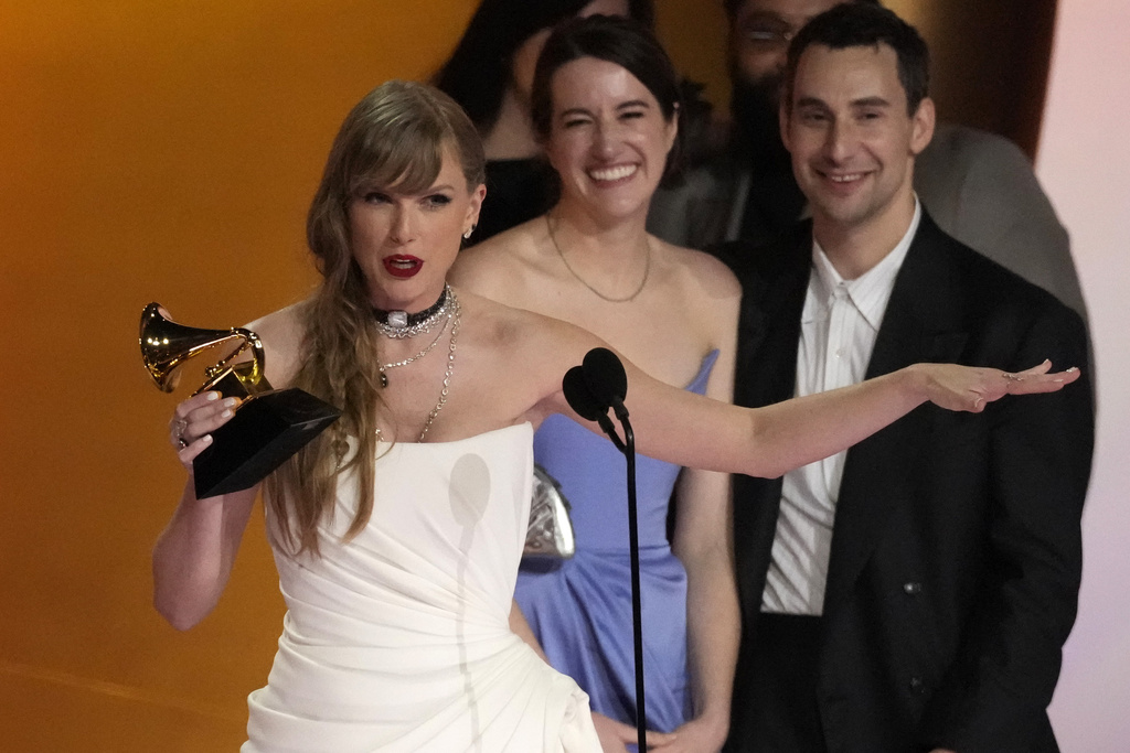 Βραβεία Grammy 2024: Έγραψε ιστορία η Taylor Swift