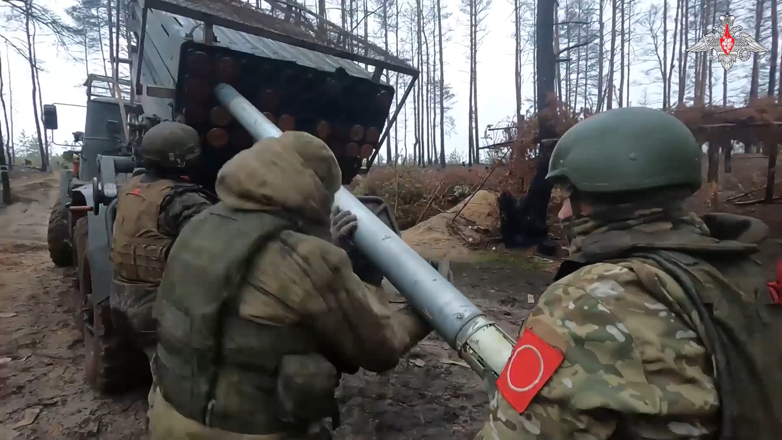 Ουκρανία: Οι ρωσικές δυνάμεις «βελτίωσαν τις θέσεις τους» στο μέτωπο – Ουκρανοί στρατιώτες πιάστηκαν αιχμάλωτοι στην Αβντιίβκα