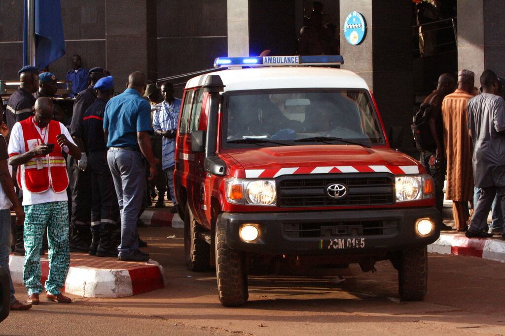 Τραγωδία στο Μάλι: Τουλάχιστον 31 νεκροί και 10 τραυματίες σε πτώση λεωφορείου από γέφυρα