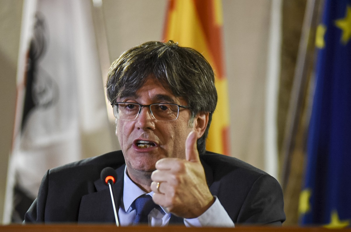 Ισπανία: Αντίθετος ο εισαγγελέας του Ανώτατου Δικαστηρίου σε έρευνα κατά του Κάρλες Πουτζντεμόν