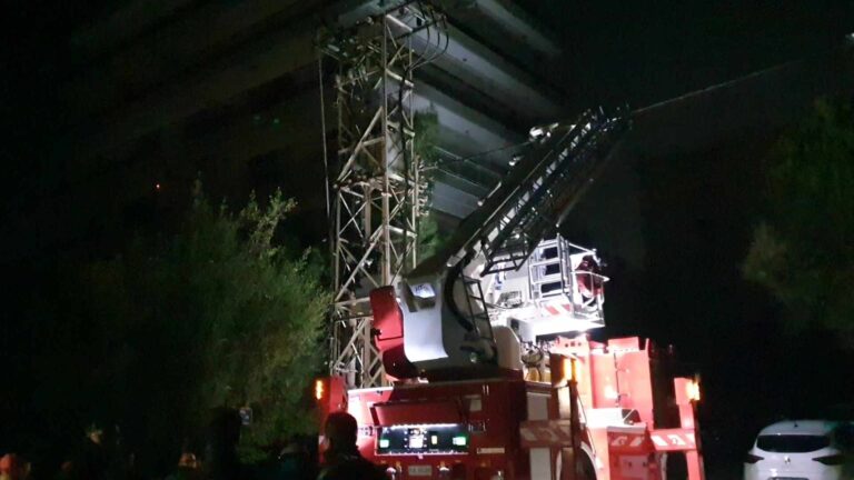 Παλαιό Φάληρο: Άνδρας εντοπίστηκε νεκρός πάνω σε στύλο υψηλής τάσης του ΔΕΔΔΗΕ