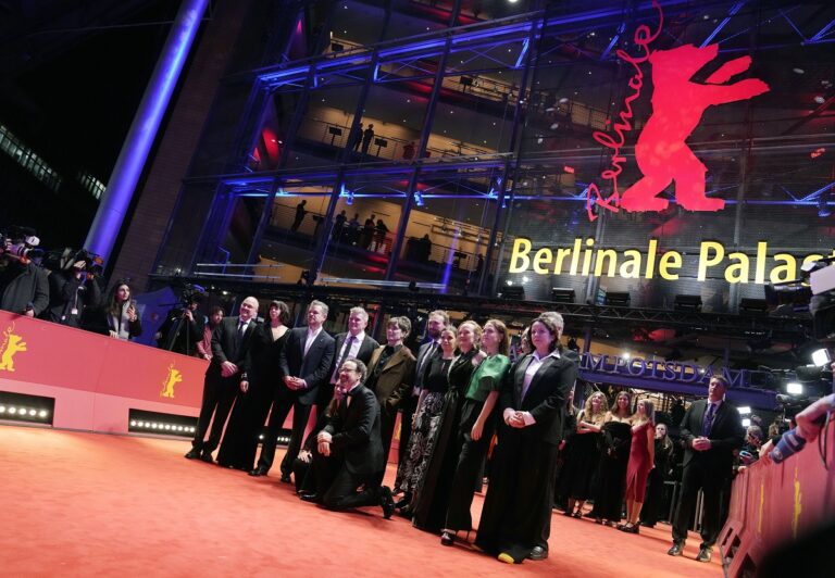 Βερολίνο: Η Berlinale ανοίγει με ένα σκοτεινό κεφάλαιο για την Ιρλανδία χάρη στους Mielants και Murphy