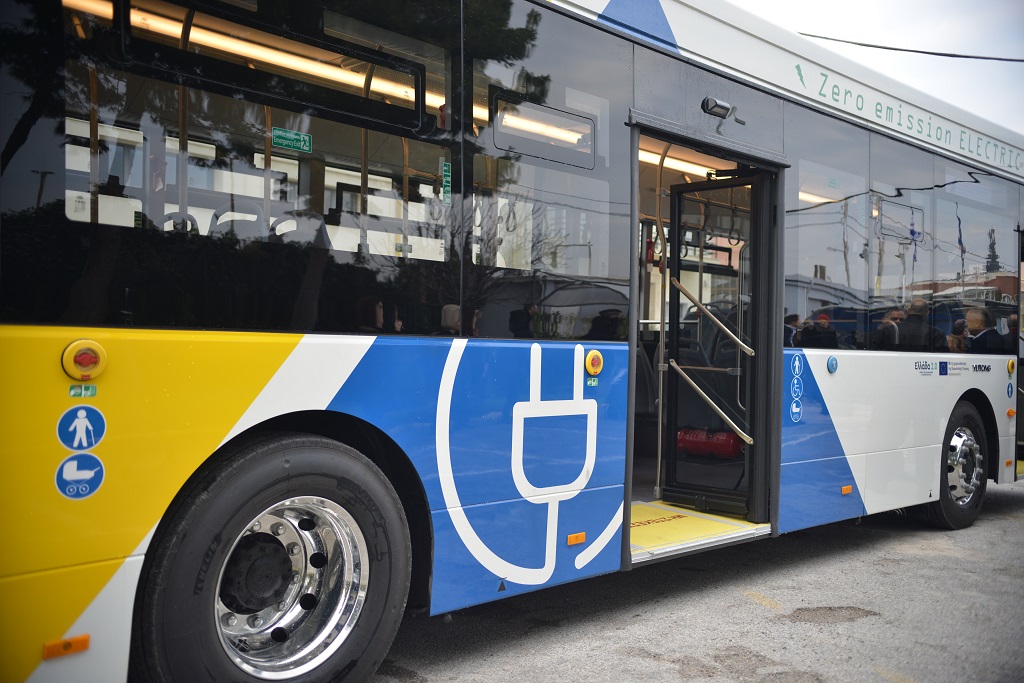 Θεσσαλονίκη: Συνεχίζεται η ένταξη των ηλεκτρικών λεωφορείων σε νέες γραμμές του ΟΑΣΘ