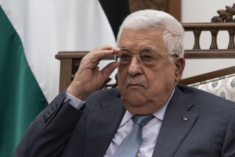 Παλαιστινιακή Αρχή: Νέα κυβέρνηση τεχνοκρατών σχηματίζεται από τον Μ. Αμπάς