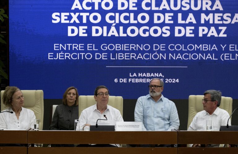 Κολομβία: Οι αντάρτες του ELN απελευθέρωσαν 26 ομήρους που κρατούσαν από τον Δεκέμβριο