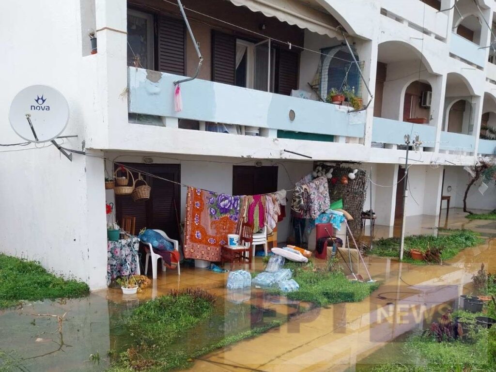 Χίος: Πλημμύρισαν σπίτια σε Αγία Ερμιόνη, Μέγα Λιμνιώνα και Κάμπο
