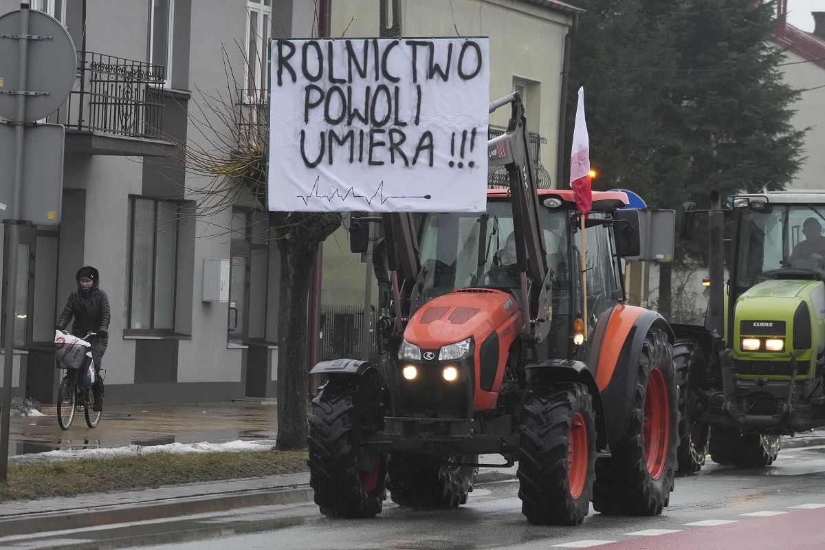 Ουκρανία: Απειλή για την ασφάλεια της χώρας διαβλέπει ο υπουργός Υποδομών από το κλείσιμο των συνόρων των Πολωνών αγροτών
