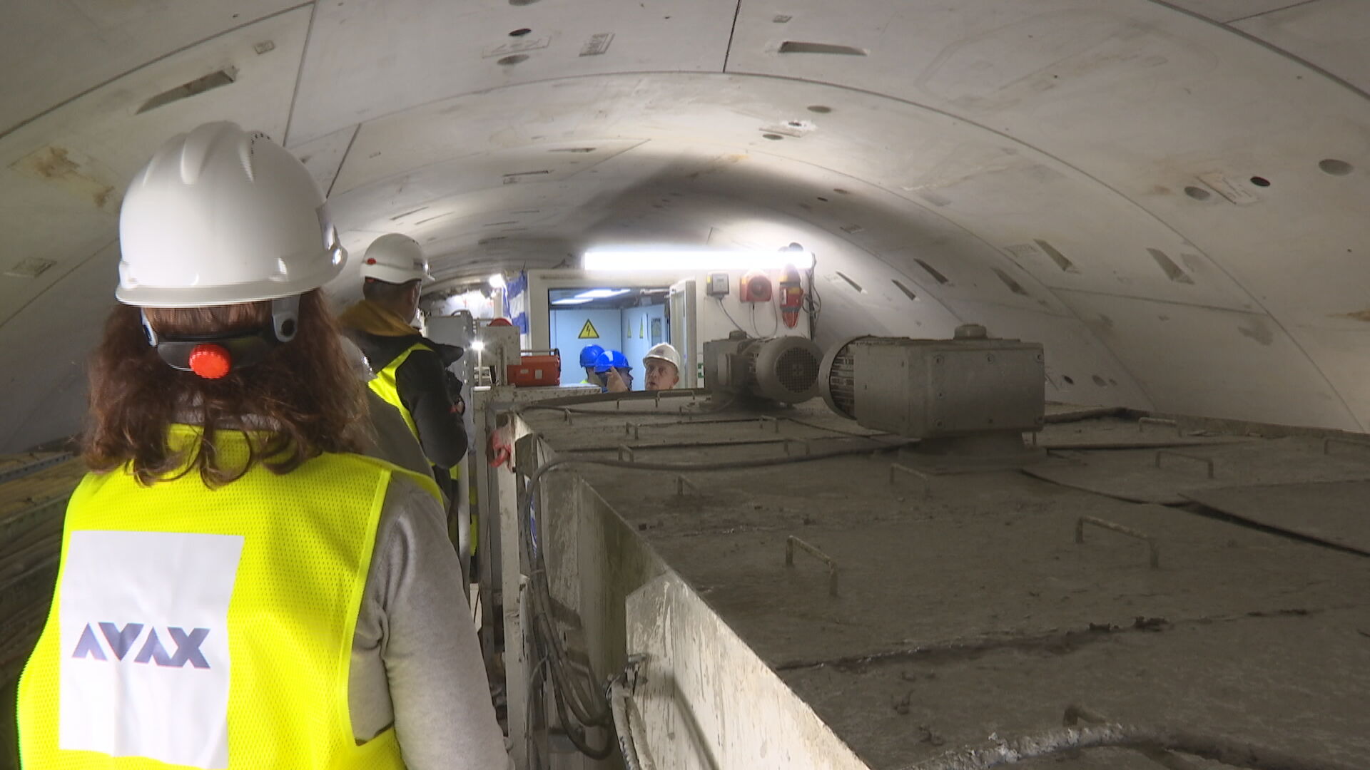 Βίντεο: Η κάμερα της ΕΡΤ στις εργασίες για την διάνοιξη της «Γραμμής 4» του Μετρό, 40 μέτρα κάτω από την επιφάνεια της γης