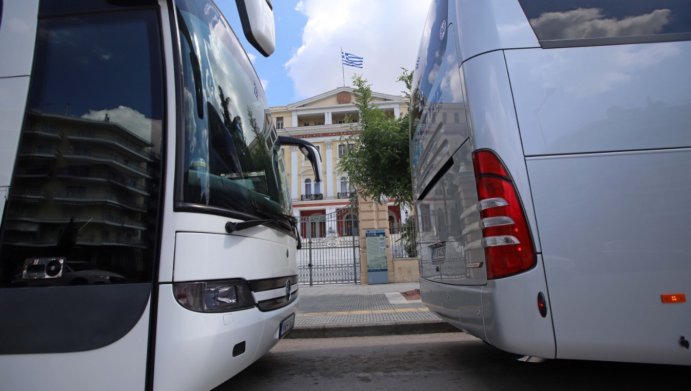 Πανελλαδική κινητοποίηση για τα τουριστικά λεωφορεία – Συγκεντρώσεις σε δύο σημεία στη Θεσσαλονίκη