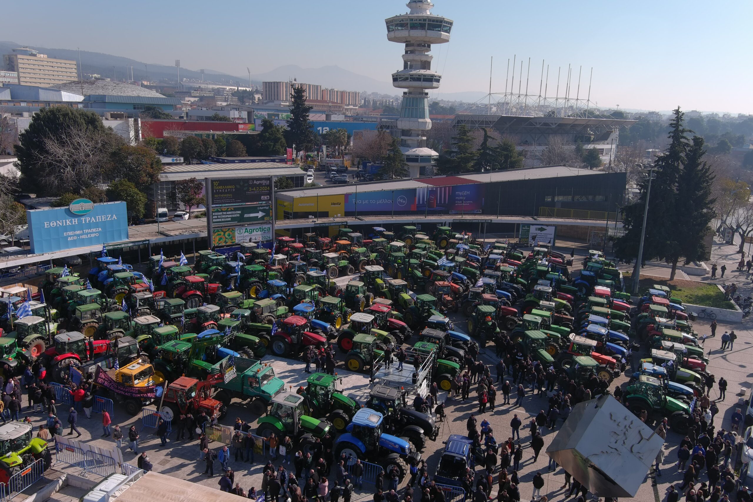 30η Agrotica: Συμβολικός αποκλεισμός της νότιας πύλης της ΔΕΘ – Αύριο στις 12 το αγροτικό συλλαλητήριο