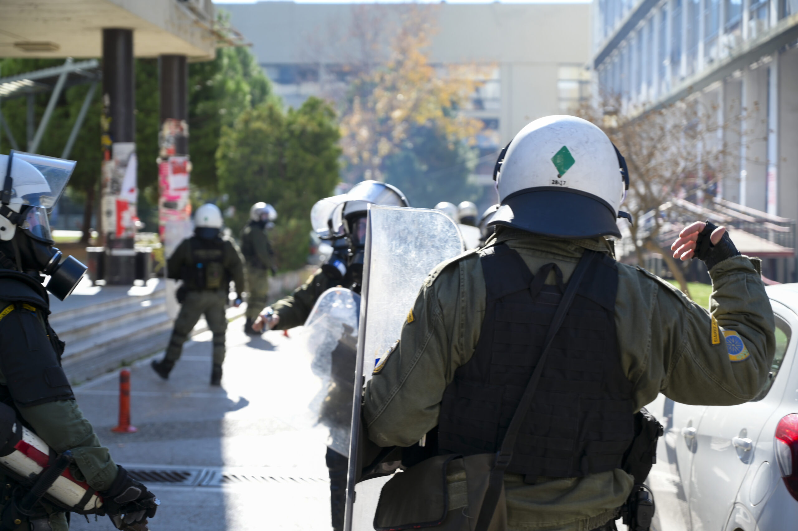 Θεσσαλονίκη: Προσαγωγές και συλλήψεις μετά τα επεισόδια σε φοιτητική πορεία