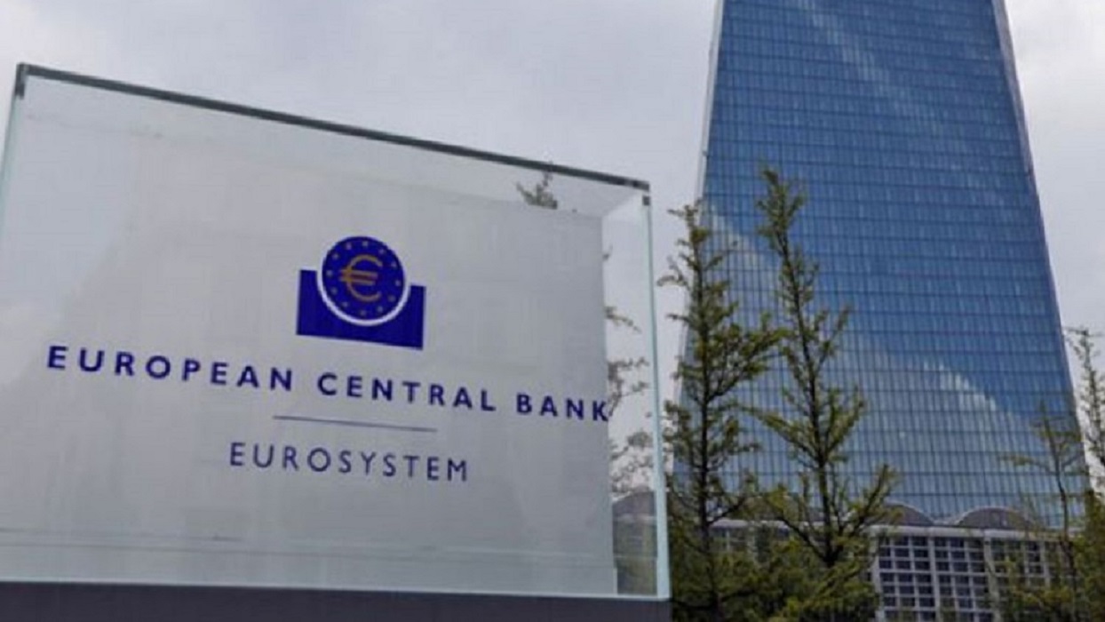 Επιτόκια: Αντίστροφη μέτρηση για μειώσεις από ΕΚΤ και FED