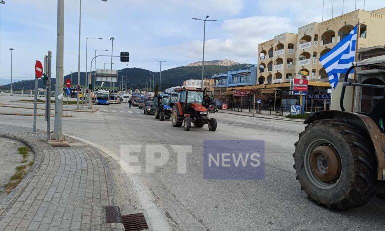 Μηχανοκίνητη πορεία στο λιμάνι της Ηγουμενίτσας από αγρότες – Μπήκαν στην Εγνατία (βίντεο)