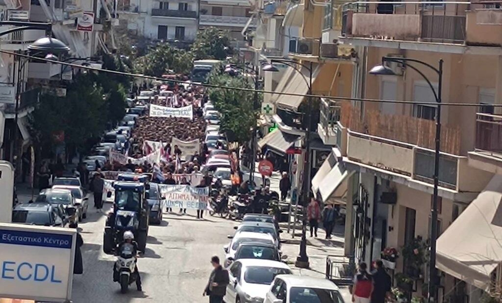 Πορεία αγροτών και συνδικάτων στην Ηγουμενίτσα (βίντεο)