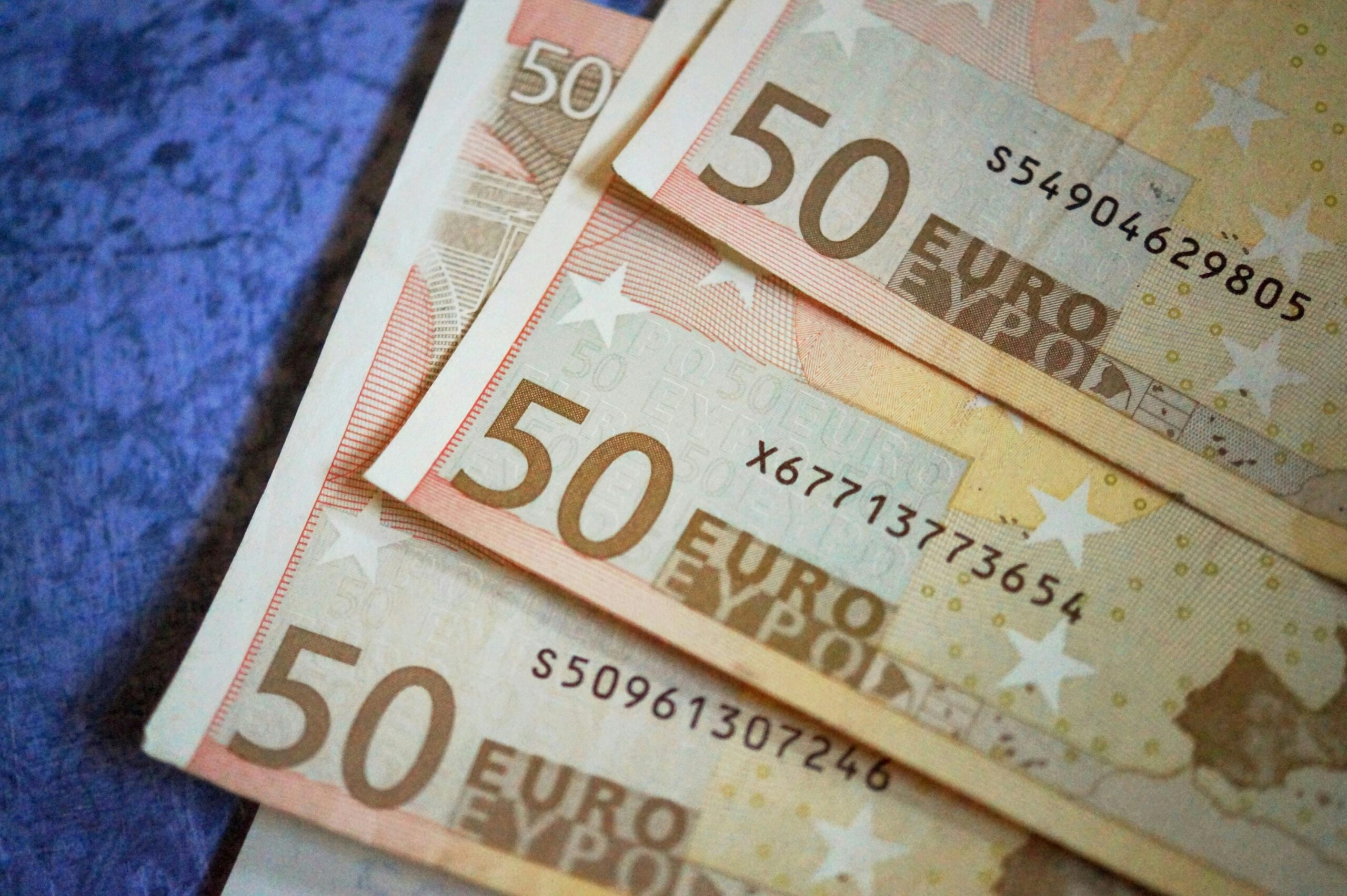 money χρήματα ευρώ euro (25)