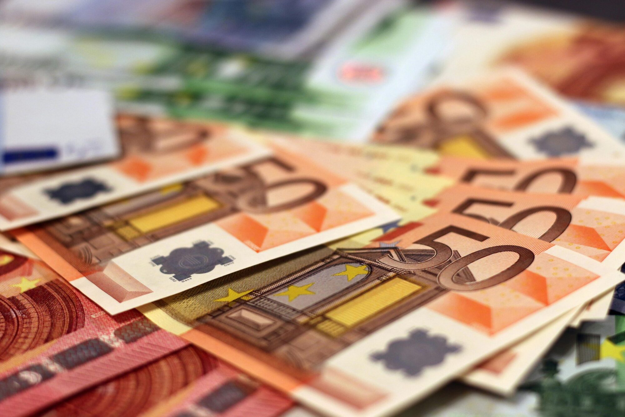 Εγκληματική οργάνωση εφοριακών στη Χαλκίδα – Εκβίαζαν επιχειρηματίες κερδίζοντας χιλιάδες ευρώ